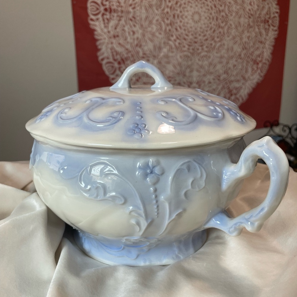 Vtg Chamber pot, white/blue design w/raised decorative scrollwork, m.1984 signed